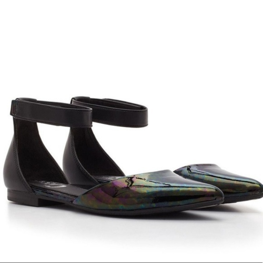 Circus by Sam Edelman eryn pointy toe oil slick
